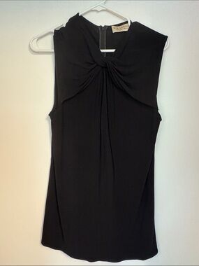 M.M. LaFleur Black Sleeveless Twist Neck Shell